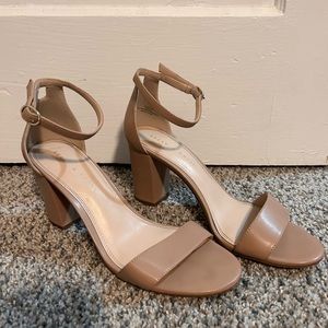 Nude open toed block heels size 9